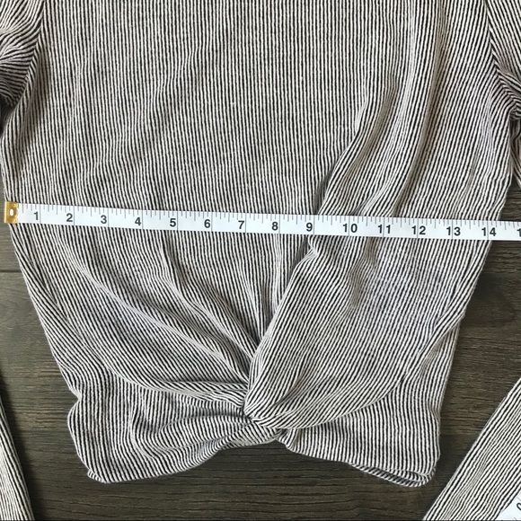 Highline Collective front knot top - Picture 8 of 8